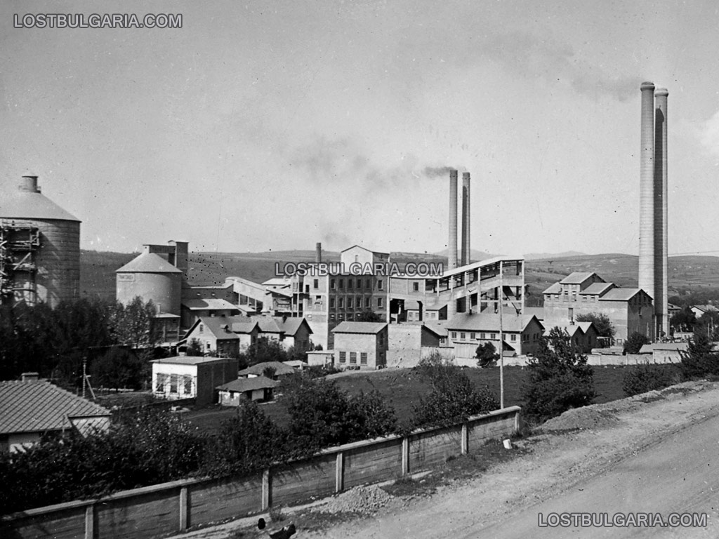 Снимка на завода "Гранитоид". Източник: Изгубената България