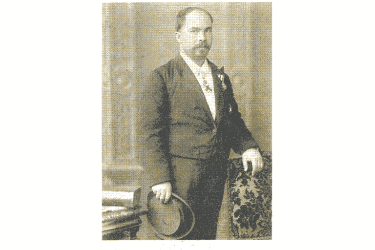 Стефан Стамболов (министър-председател 20 август 1887 – 18 май 1894 г.) е български поет, революционер и държавник.