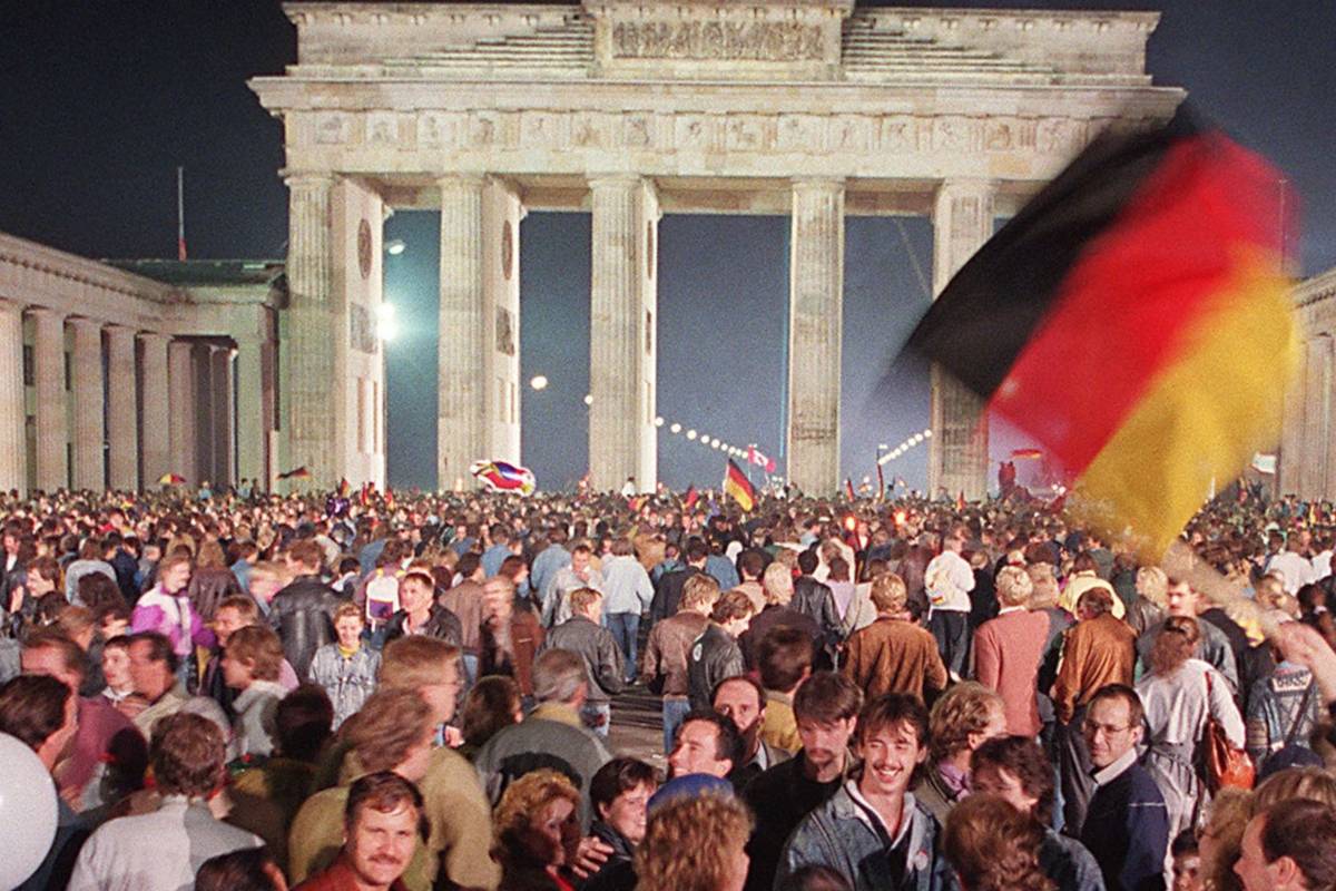 Цяла Германия празнува обединението на страната. Снимка: Gilles Leimdorfer/AFP/Getty Images