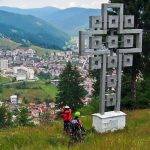 Кръст над Чепеларе. Снимка: CoWORKATION CAMP