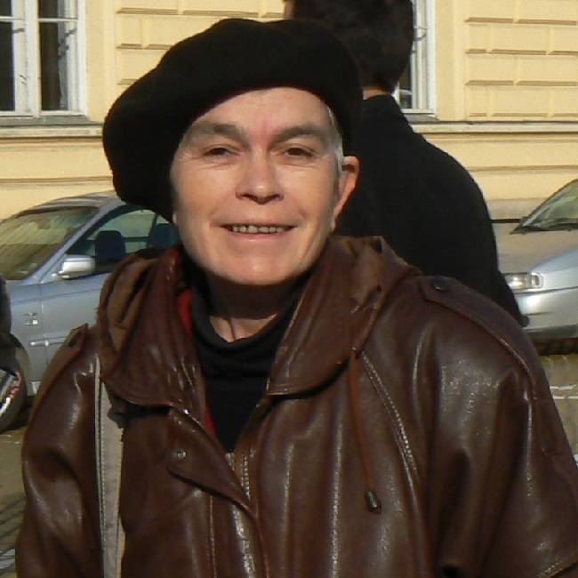 Велислава Дърева е българска журналистка и публицистка.