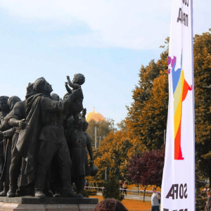 София Прайд се провежда всяка година пред Монумента на окупаторската Червена армия.