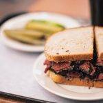 За много българи е традиция и удоволствие да си направят някаква домашна машина за сушене на месо.