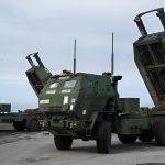 Американски войници на учение с HIRAIN и HIMARS във военновъздушната база "Еарксън", остров Шемя, Аляска, 13 септември 2020 г. Снимка: Люк Стюард