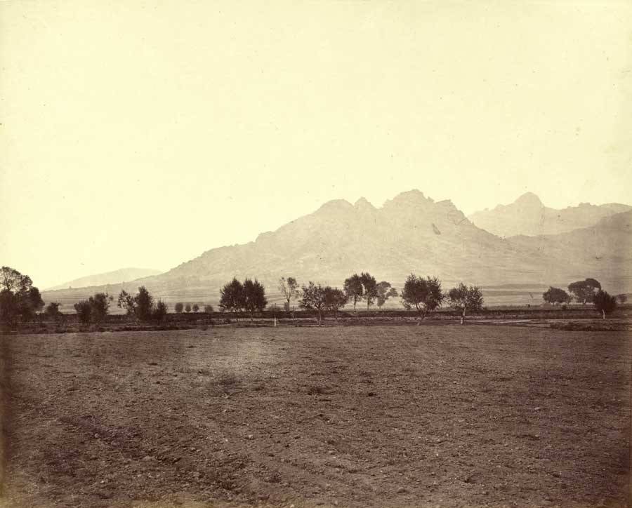 Кралимарковите кули в далечината на фона на полета до Прилеп, ноември 1863 г.