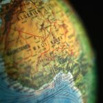 Република Нигер е бивша френска колония, която е основен износител на уран за Франция и потенциален нов голям износител на газ за Европа.