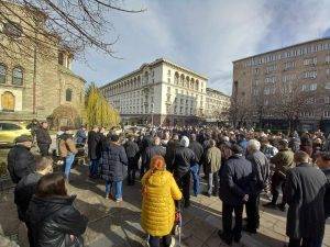 Стотици граждани се събраха в столичния храм "Св. Неделя", за да почетат годиншината от Кървавата Коледа в Македония.