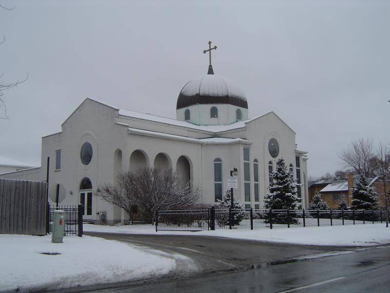 Новата сграда на църквата "Св. София".